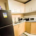 Glamorous 3Br Suite In Uptown Bgc W/Bathtub